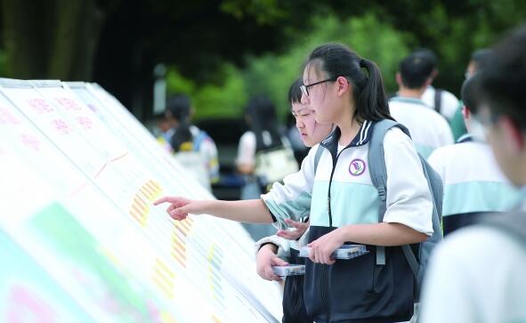 2017年陕西省高考分数线公布 文理科一本二本线各是多少？